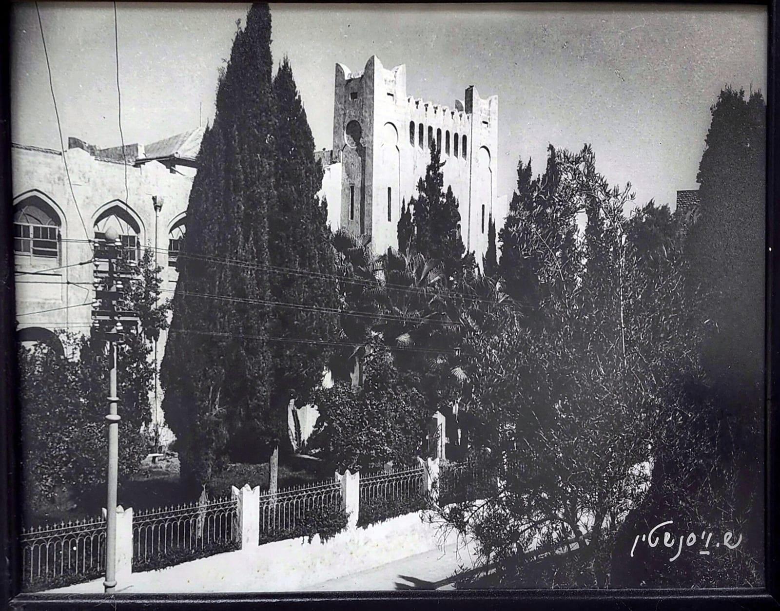 הגמנסיה העברית ״הרצליה״ בתל אביב