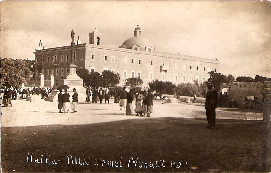 מנזר סטלה מאריס שעל הר הכרמל בחיפה